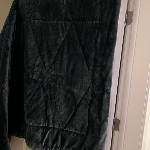 UGG Navy Blue Plush Comforter - Picture 2 of 4